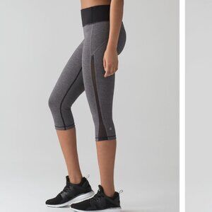 Lululemon Smooth Stride Crop Full On Luxtreme w Mesh Heathered Black Size 6